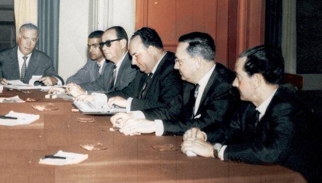 De izquierda a derecha :Gumersindo Robayna Galván (presidente) Antonio-Pedro Tejera, Valeriano Weyler López de Puga, Leoncio Oramas Tolosa, y los hermanos Adolfo y Casimiro Mathías Gil.